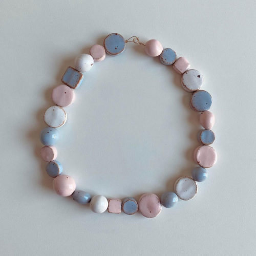 collier court céramique